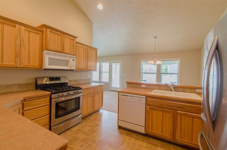 607 E Ridgestone Dr Kuna ID 83634 607 E Ridgestone Dr Kuna ID 83634