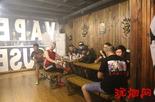 重庆蒸汽烟俱乐部蒸汽大赛如期举办