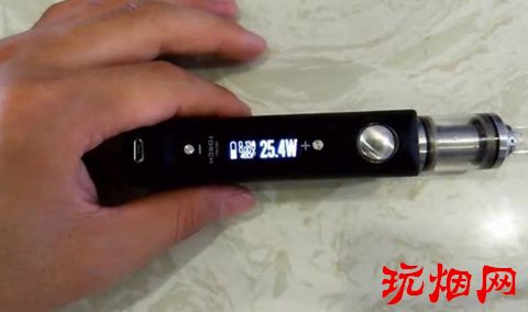 北京电子烟展上看到的一款温控调压盒子：mini Torch 小火炬