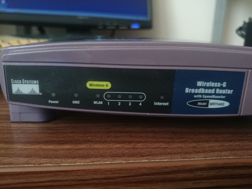 Thanh lý SSK box, Router Linksys like new 99% - 13
