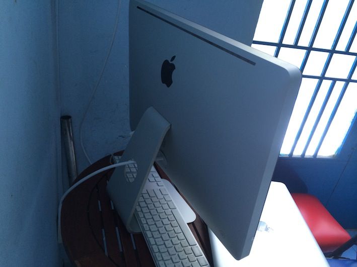 IMAC late 2008 27inch giá hẹt dẽ